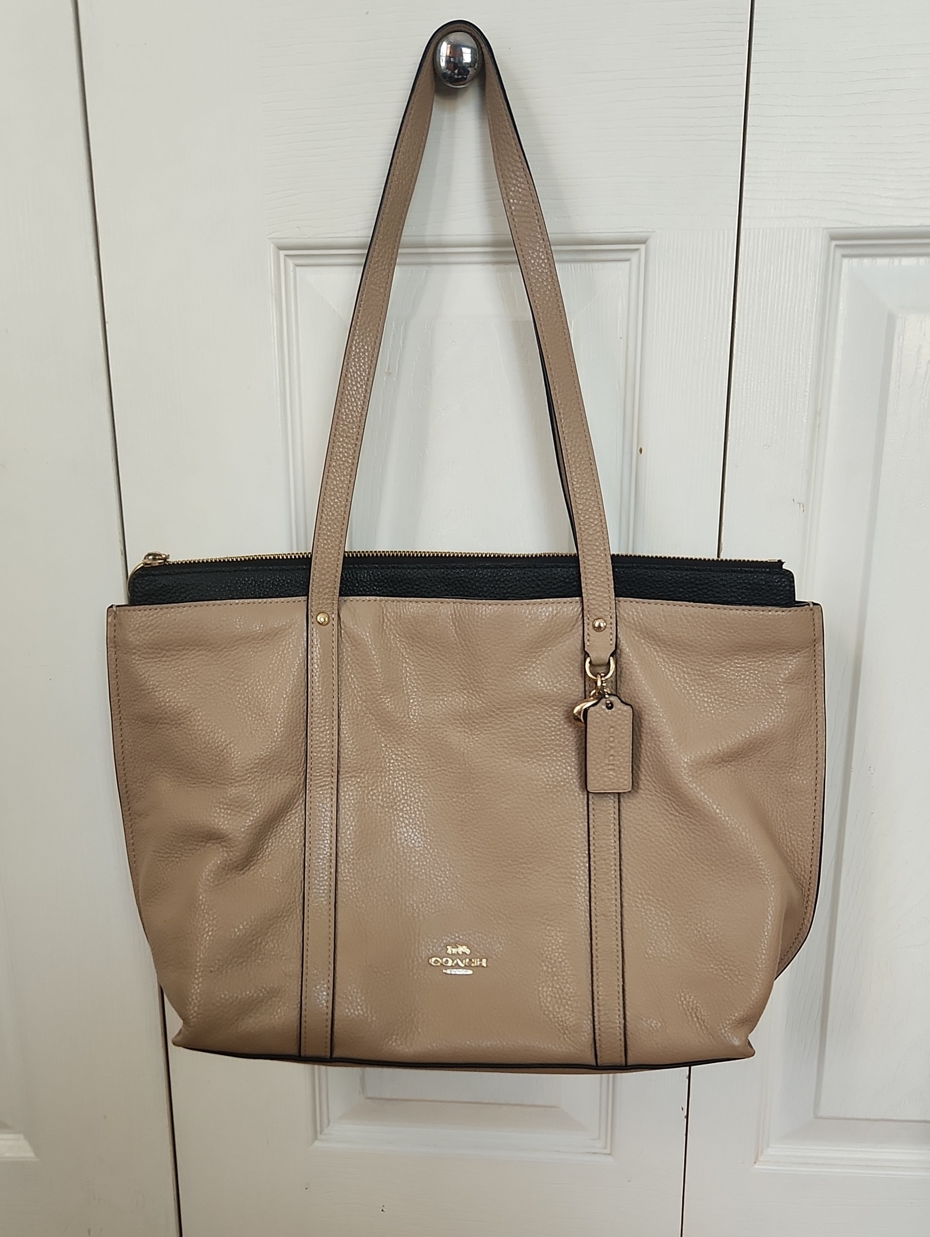 Coach Beige Leather Tote With Black Zip Accent Beige